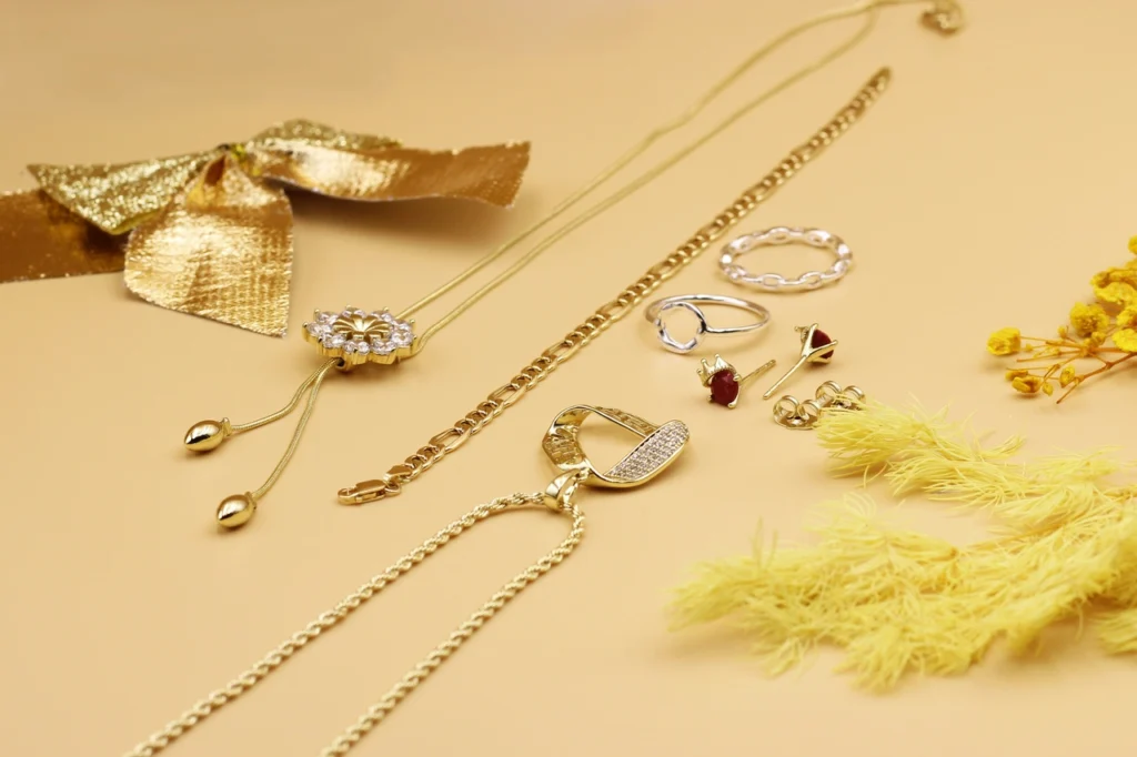 How to launch a successful jewelry collection
