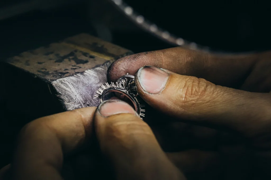 Wholesale jewelry repair program by MJJ Brilliant